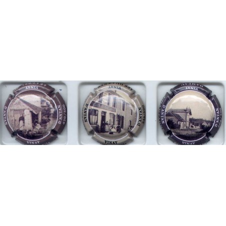 Pinel et fils 2éme série vinay en 1900 numérotées à 500 exemplaires série de 3 capsules de champagne Pinel et fils 2éme série vinay en 1900 numérotées à 500 exemplaires série de 3 capsules de champagne